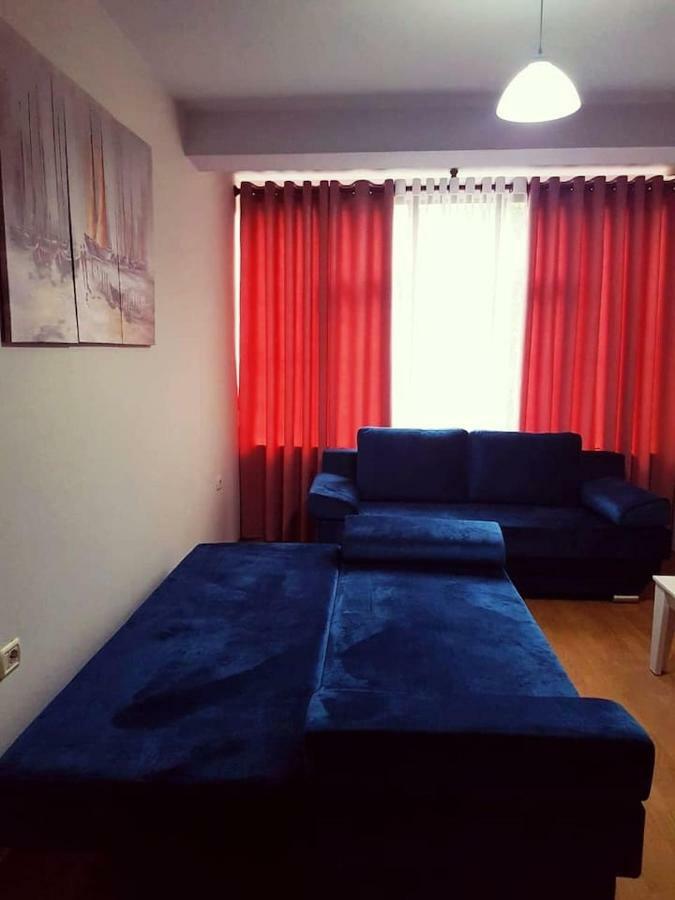 Lovely Apt At The Heart Of The City&Near The Lake Pogradec Esterno foto