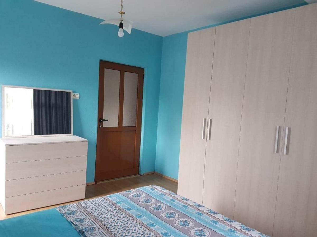 Lovely Apt At The Heart Of The City&Near The Lake Pogradec Esterno foto