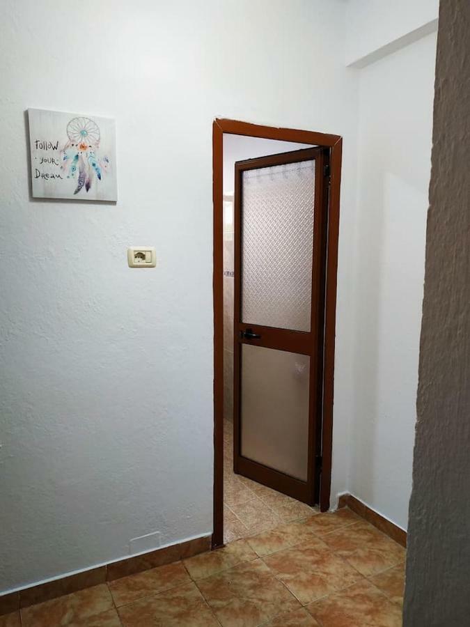 Lovely Apt At The Heart Of The City&Near The Lake Pogradec Esterno foto