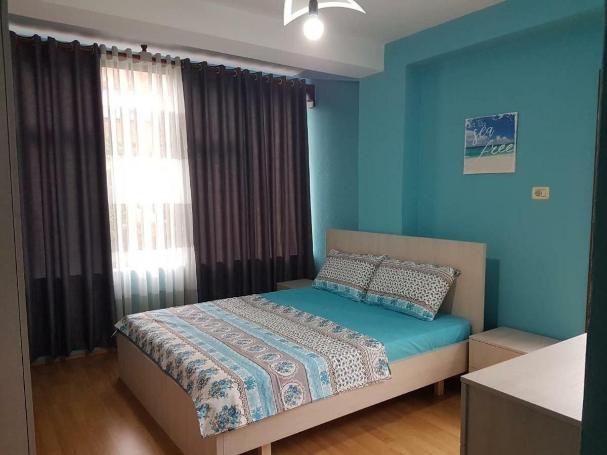 Lovely Apt At The Heart Of The City&Near The Lake Pogradec Esterno foto