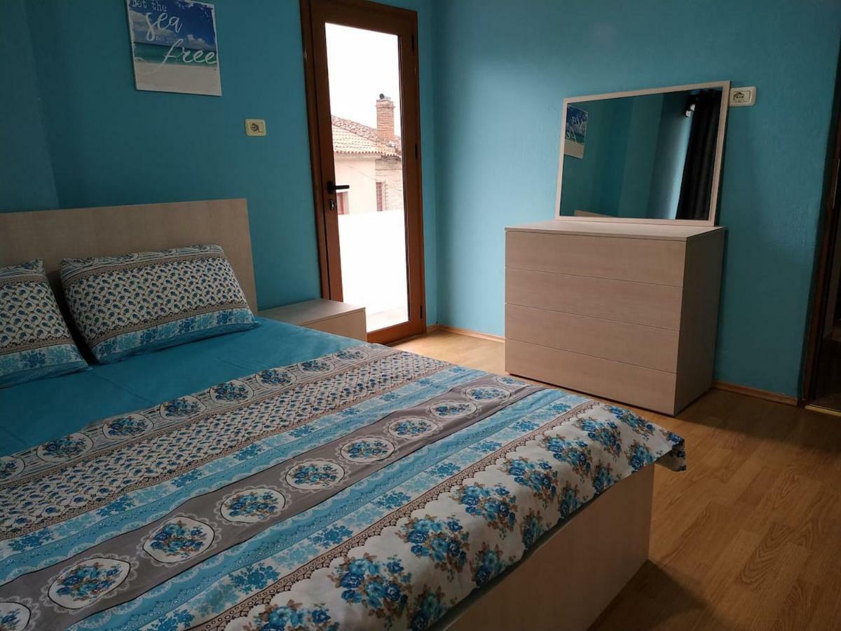 Lovely Apt At The Heart Of The City&Near The Lake Pogradec Esterno foto
