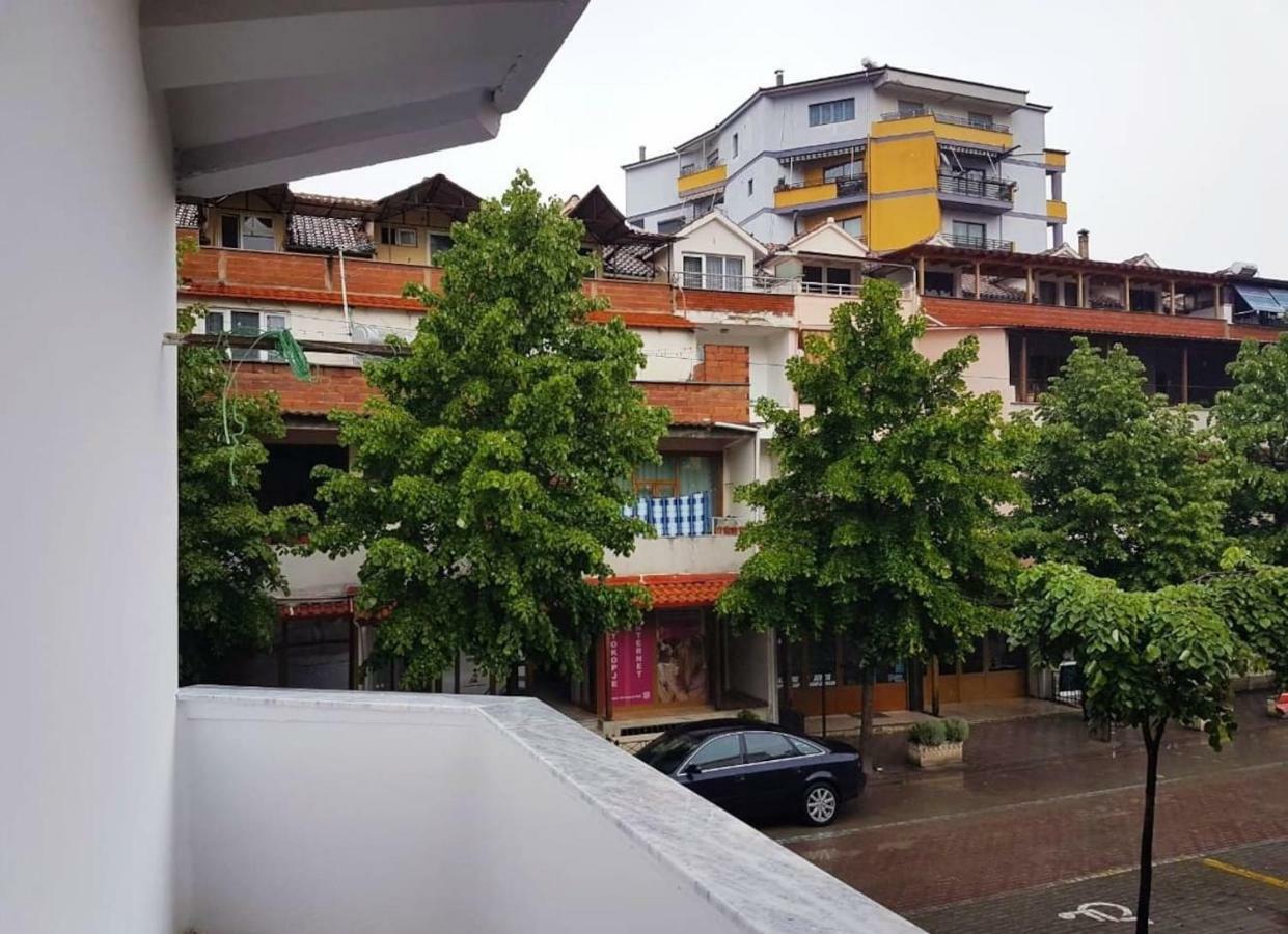 Lovely Apt At The Heart Of The City&Near The Lake Pogradec Esterno foto
